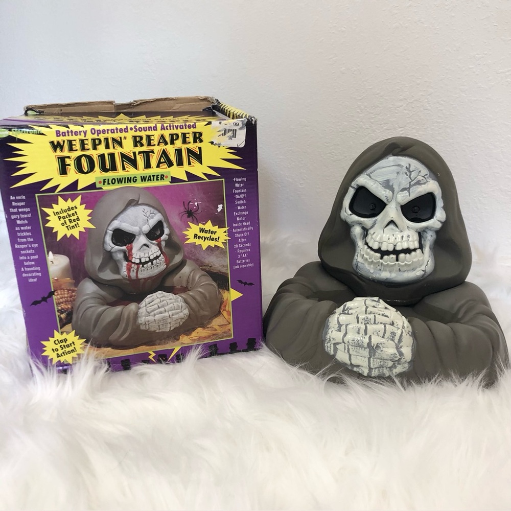 Fun World Weepin’ Reaper Fountain Halloween Decor